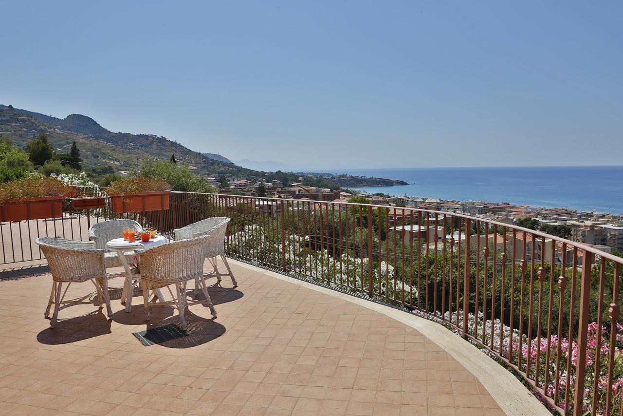 Terrazze Ponente E Levante - By Vacation Service Apartment Cefalù Exterior foto